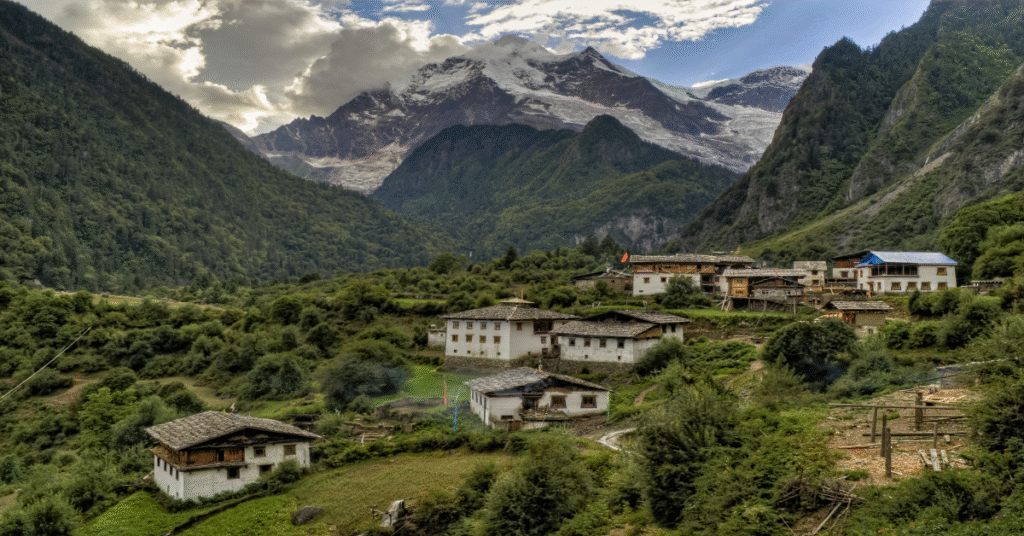 Himachal News: हिमाचल के इस जिले में आने वाली है जोशीमठ जैसी तबाही…